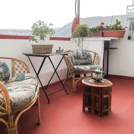 En Cruz. Δωμάτια σε οικογενειακή κατοικία Σάντα Κρουζ Τενερίφης