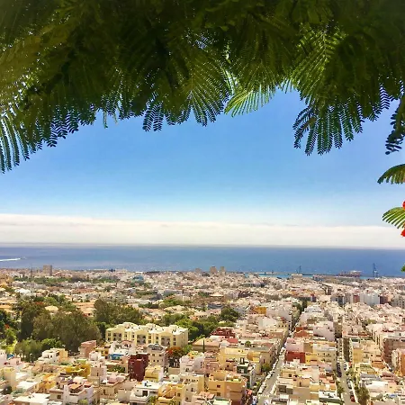 En Cruz. Δωμάτια σε οικογενειακή κατοικία Σάντα Κρουζ Τενερίφης